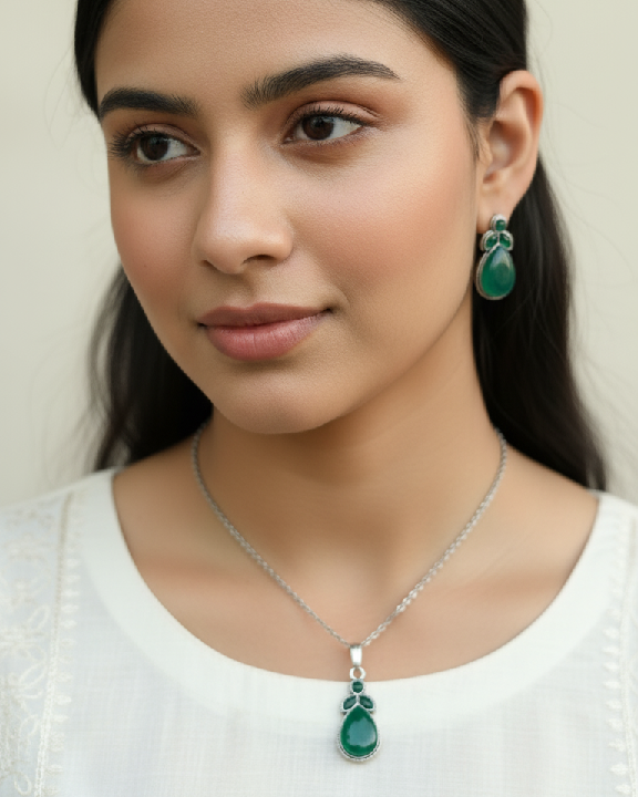 Silver-Finish Emerald Green Statement Set