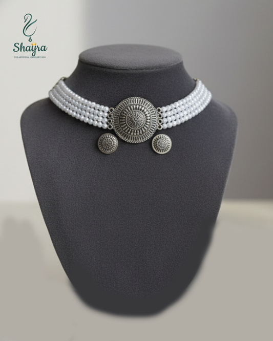 Antique Silver-Finish Pearl Choker with Matching Studs